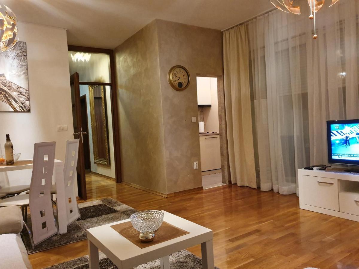 Centar New Lux * Budva